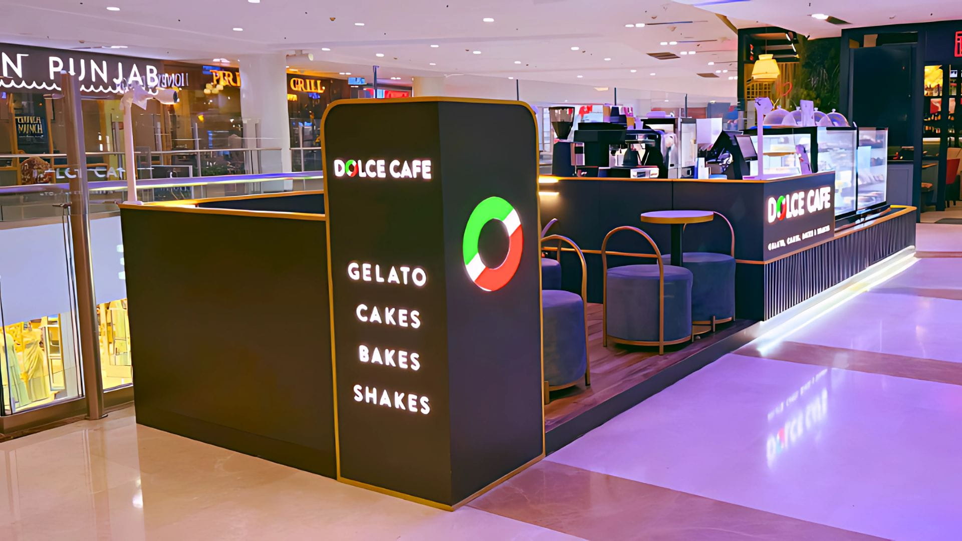 Dolce Cafe New Delhi - Kiosk Wide View